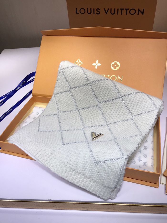 Louis Vuitton Scarf LV00022